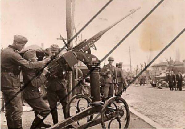 Немецкие суррогатные 13-15-мм зенитные пулемётные установки в годы Второй мировой оружие