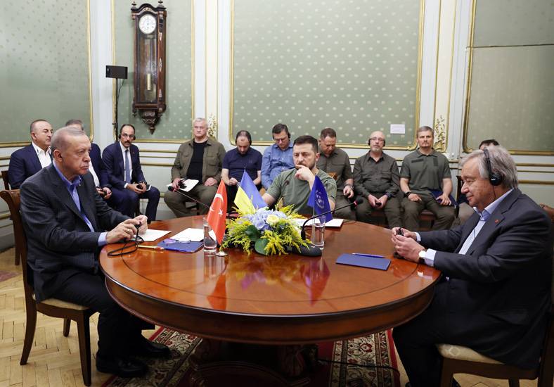 土耳其总统塔伊普·埃尔多安在利沃夫与弗拉基米尔·泽连斯基举行会谈