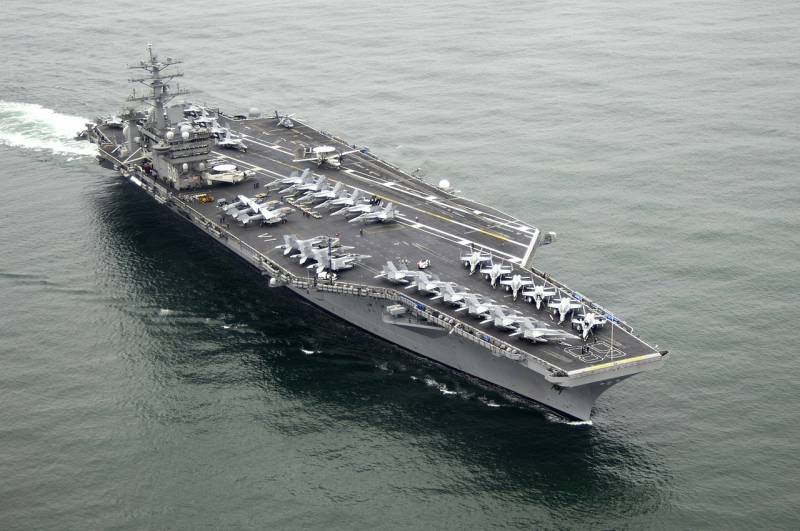 American sailors from the aircraft carrier "Nimitz" complained of health after contamination of the water supply system