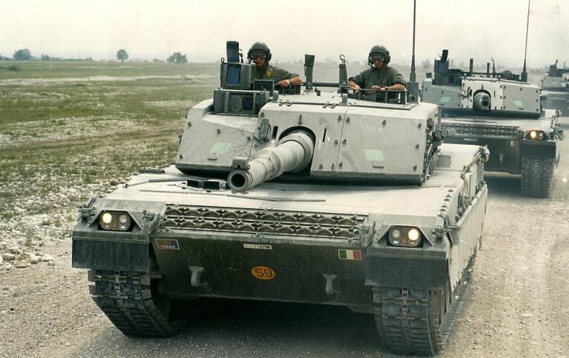 Sériový tank C1 "Ariete". Zdroj: warspot.ru