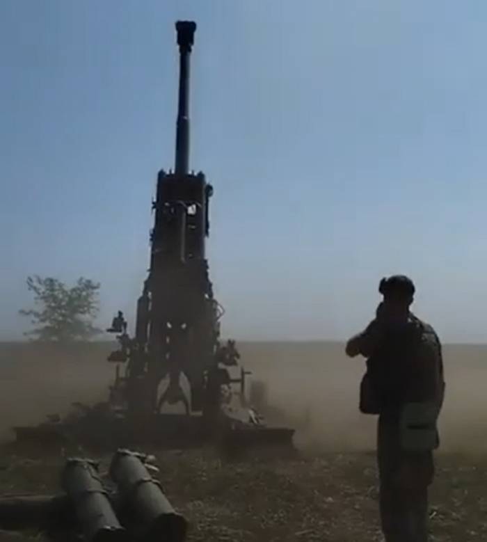 Siellä on kuvamateriaalia M777-haupitsin työstä Excalibur-kuorilla Ukrainassa