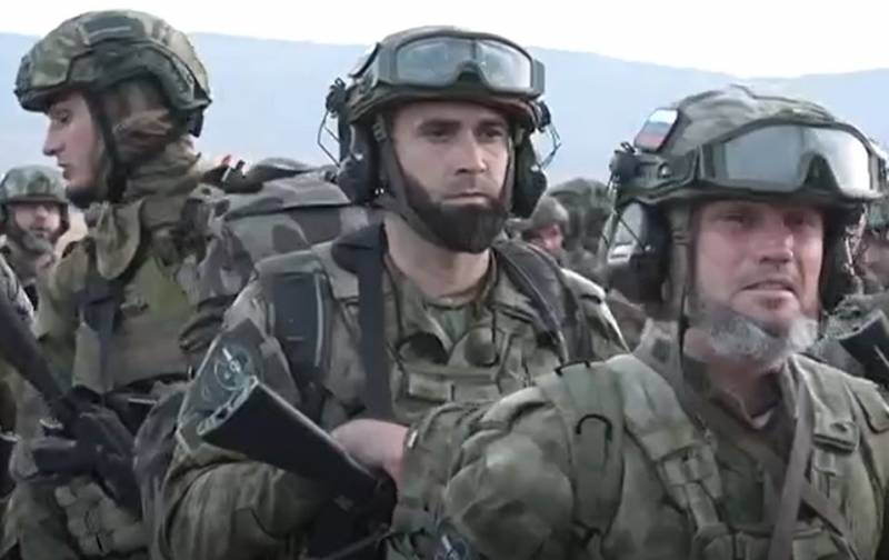 在索莱达附近，Akhmat 特种部队和 NM LPR 的战士占领了乌克兰武装部队的设防区，继续前进