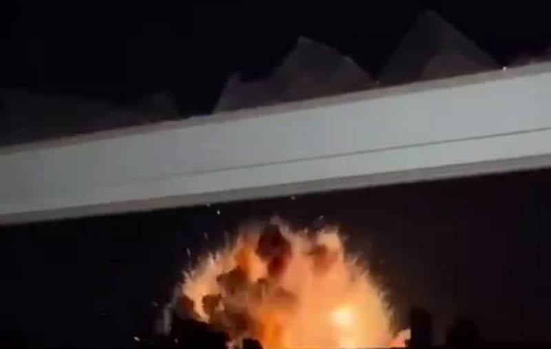 فیلمی از یک انفجار قوی در شبکه ظاهر شد. ادعا می شود که این یک انفجار با انفجار در CHPP-5 در خارکف است