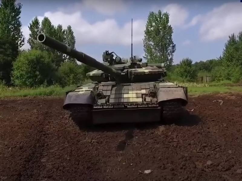 Der Kommandeur des Bataillons „Wostok“ der NM DVR sprach über die Besatzung des Panzers der Streitkräfte der Ukraine mit geschweißten Luken