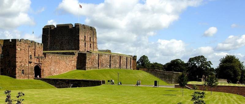 Carlisle Castle: A Sajarah Liwat Abad