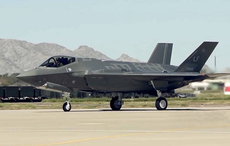A Pentagon felfüggesztette az új F-35-ös vadászgépek átvételét a repülőgép tervezésében talált kínai anyagok miatt