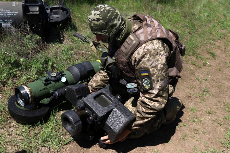 Le Pentagone a signé un nouveau contrat pour la production d'un lot supplémentaire de systèmes antichar Javelin pour l'Ukraine
