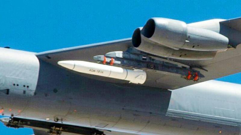 بدأ Raytheon و Northrop Grumman تطوير صاروخ HACM الفرط صوتي