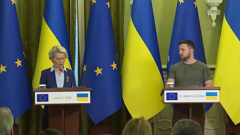Västerländska tjänstemän fortsätter att besöka Ukraina obehindrat: Ursula von der Leyen i Kiev för tredje gången sedan början av året