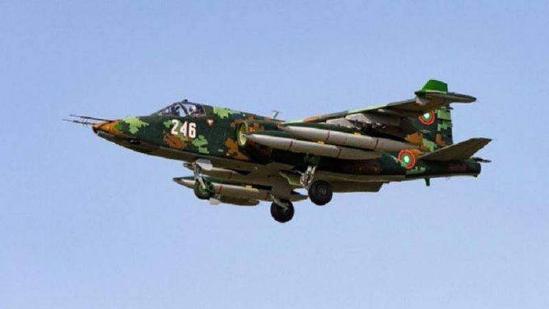 Bulharský útočný letoun Su-25 havaroval během cvičného letu
