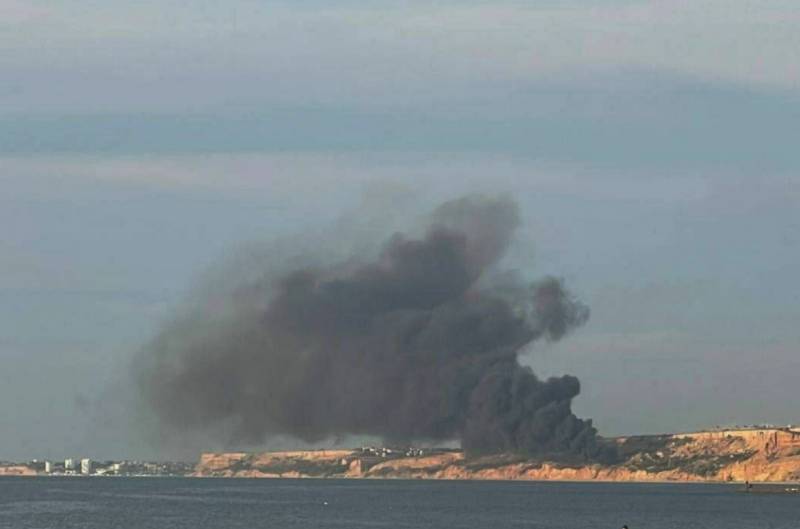 Auf dem Flugplatz Balbek in Sewastopol kam es zu einem Notfall mit einem Flugzeug