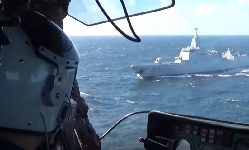 Az orosz haditengerészet és a PLA haditengerészet hadihajói több mint 7 tengeri mérföldet tettek meg közös járőrözés közben a Csendes-óceánon