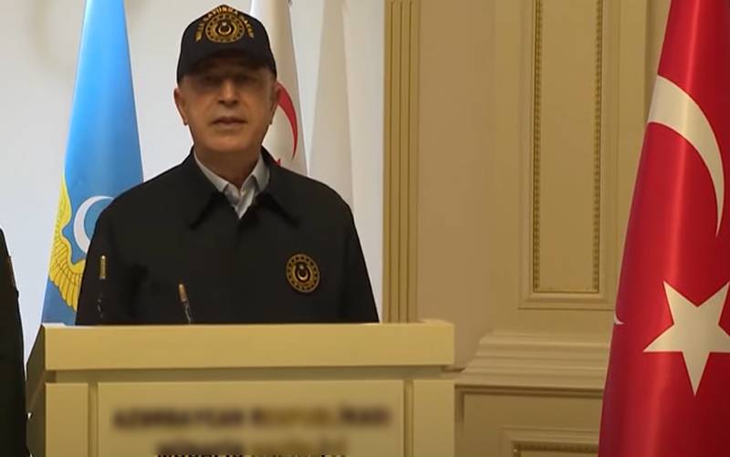 Ministre turc de la Défense : ordonnances de la marine et de l'armée de l'air émises en cas de militarisation grecque des îles de la mer Égée