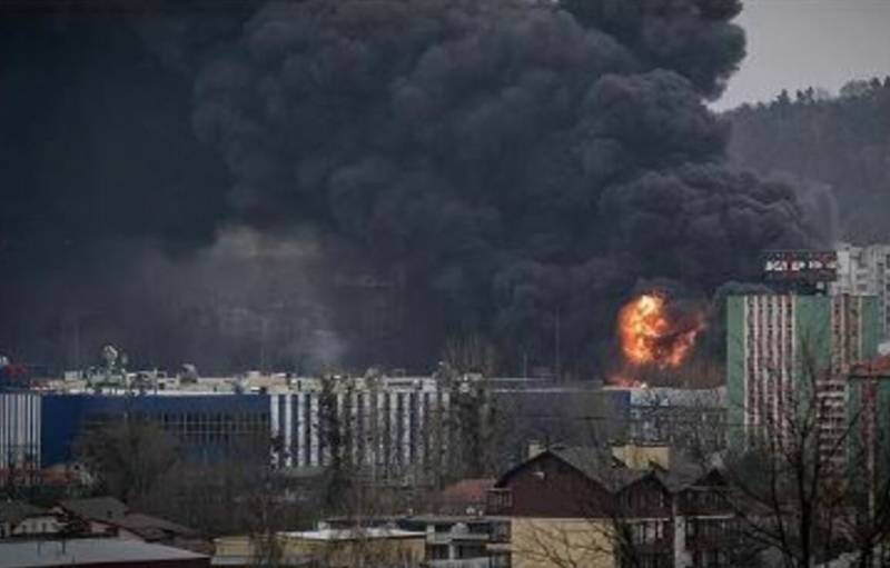 Los ataques con cohetes provocaron un colapso energético en Lviv: en lugar de locomotoras eléctricas, las locomotoras diésel se retiran de la reserva