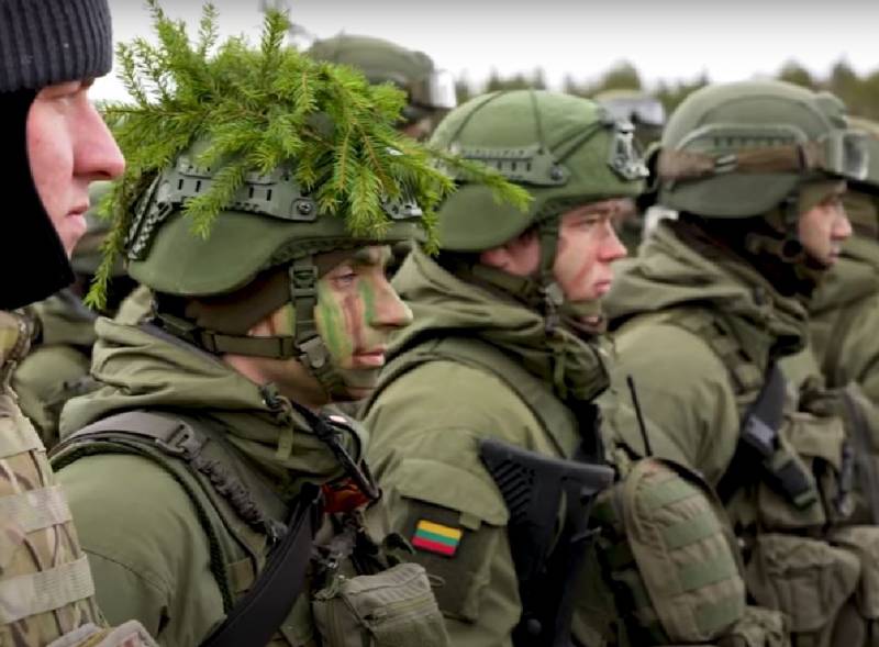 리투아니아는 자체 추진 박격포, 무인 항공기 및 탄약을 우크라이나에 이전 할 예정입니다.