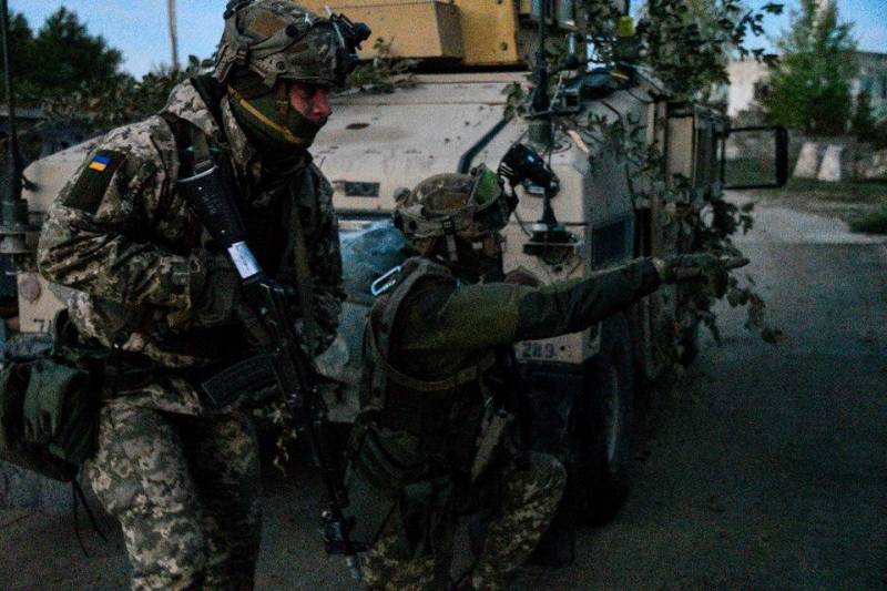 Intelijen LPR nyathet transfer unit Angkatan Bersenjata Ukraina menyang wilayah Kharkiv.