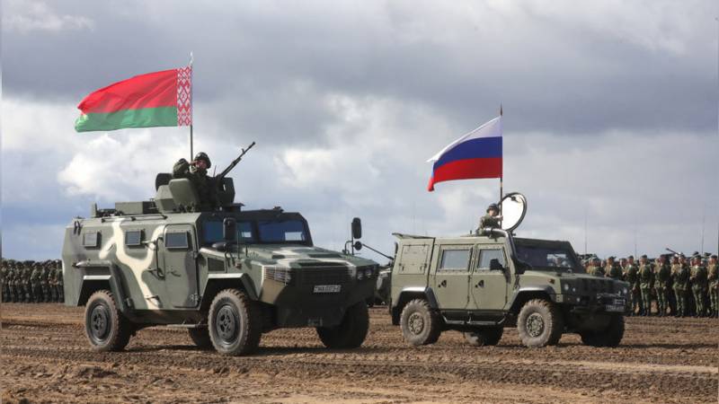 Yhteinen sotilasryhmä Valko-Venäjällä. Ensimmäinen todellinen julkilausuma liittovaltiosta