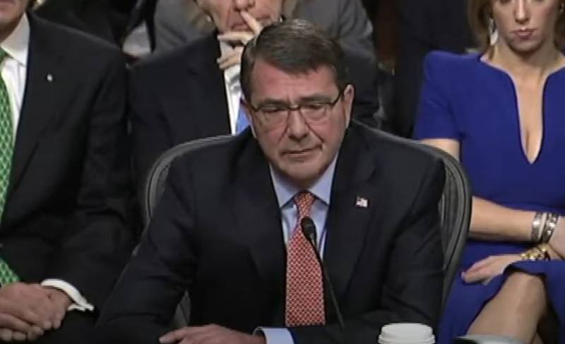 Former Pentagon chief Ashton Carter dies