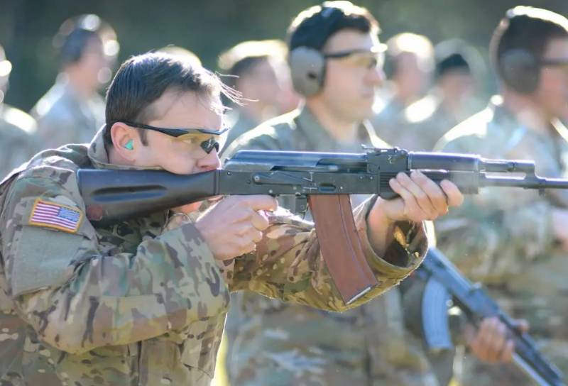 ارتش آمریکا از خرید تفنگ های تهاجمی AK-74 خبر داد