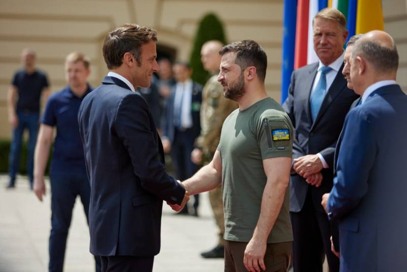 Macron a cerut o soluționare pașnică a conflictului din Ucraina, dar numai în condițiile Kievului