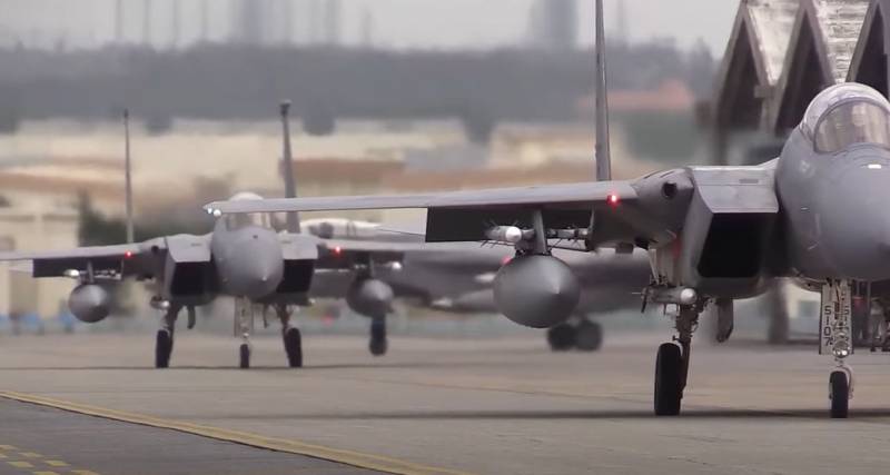 L'US Air Force retire ses F-15 de l'île japonaise d'Okinawa et les remplace par des chasseurs F-22