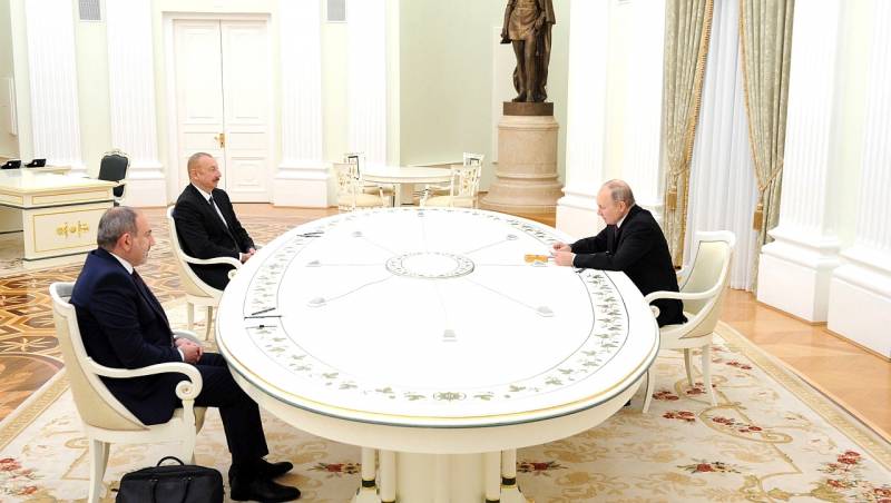 Захарова: Москва передала Еревану и Баку всеобъемлющие предложения для мирного договора