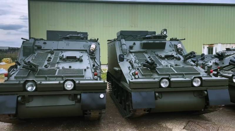 Poroshenko comprou um lote de veículos blindados britânicos da família CVR (T) para as Forças Armadas da Ucrânia
