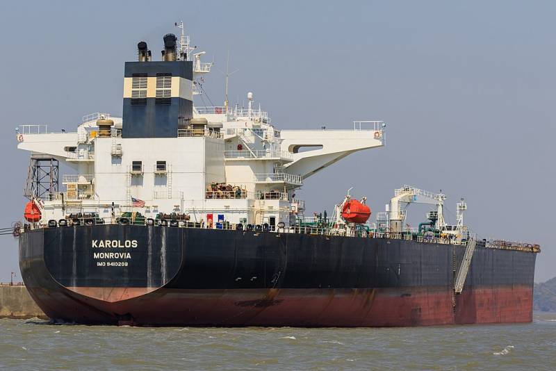 Bloomberg: The introduction of the European Union price ceiling for Russian oil will hit the tanker industry
