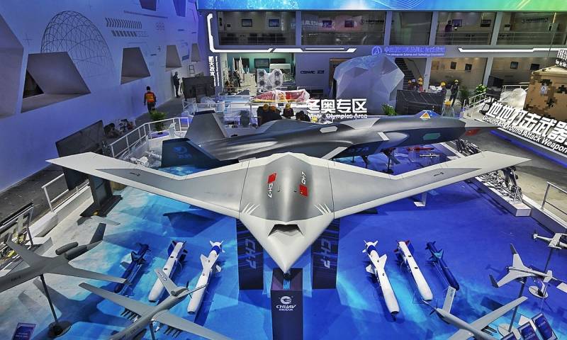 Le drone furtif chinois amélioré Caihong CH-2022 présenté à Airshow China 7