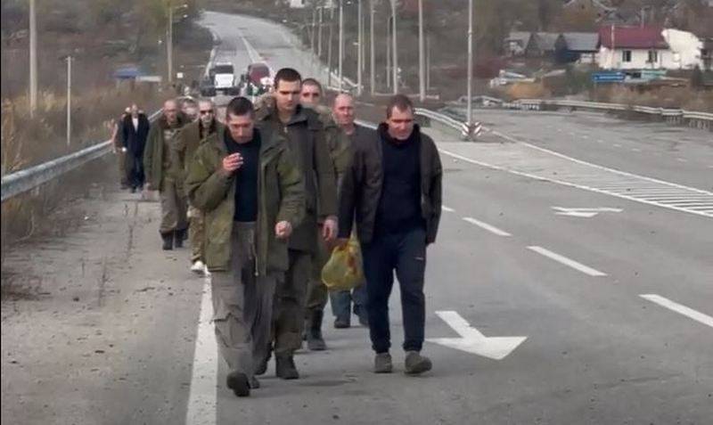 Состоялся очередной обмен военнопленными, домой вернулись больше ста российских военнослужащих
