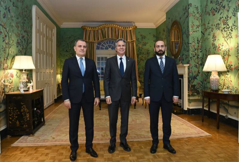 Rapat menteri luar negeri Armenia lan Azerbaijan dianakake ing Departemen Luar Negeri AS
