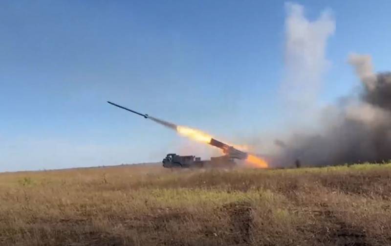 یک زرادخانه با سلاح های هوایی نیروهای مسلح اوکراین در منطقه چرکاسی منهدم شد - وزارت دفاع