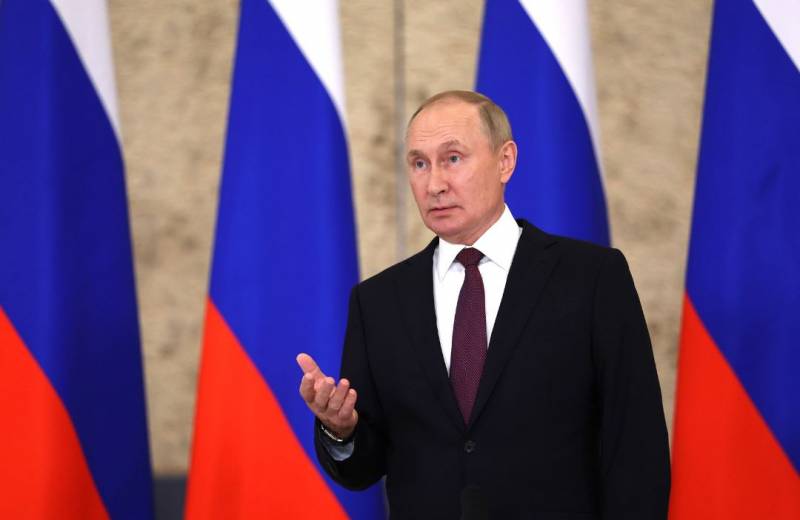 ووصف الرئيس إضعاف روسيا بأنه هدف محاولات إعادة كتابة تاريخ البلاد