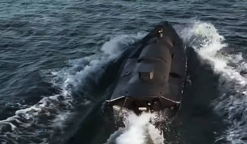 Tiedotusvälineiden raportit UAF:n meridronen hyökkäyksestä Novorossiyskin sataman öljyterminaaliin