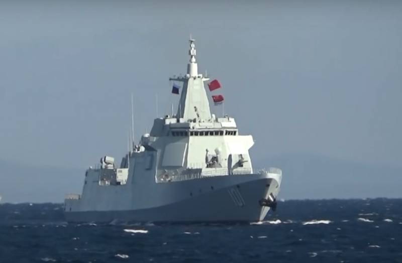 Vice-amiral philippin: les garde-côtes de la RPC saisissent de force des débris de missiles chinois de la marine philippine