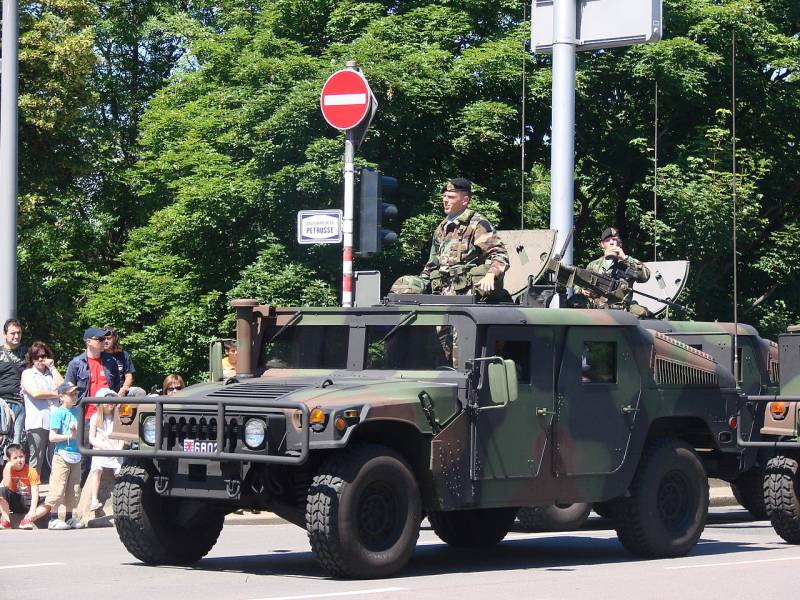 Das zweitgrößte Land Europas beschloss, der Ukraine durch die Entsendung von Armeefahrzeugen und Munition zu helfen