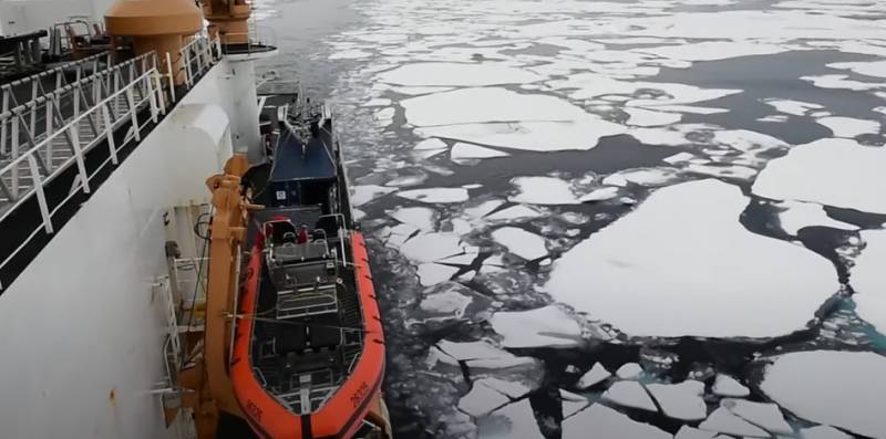 The United States is going to buy an icebreaker to strengthen its presence in the Arctic