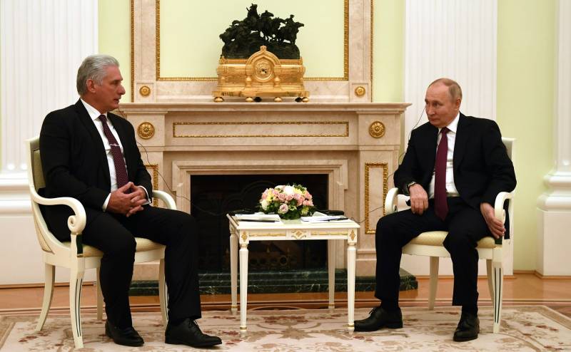 Presidente cubano al Cremlino: Cuba e Russia hanno un nemico comune: l'impero yankee