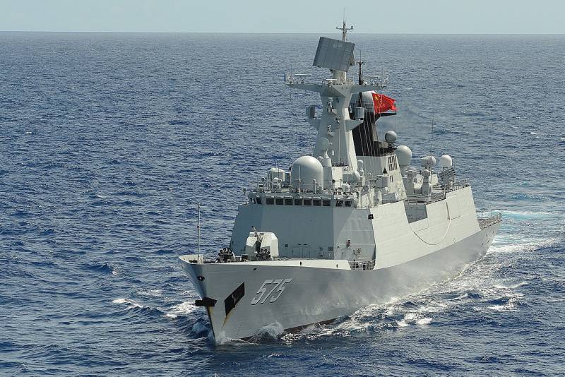 Минобороны Тайваня: К острову приближаются флот и авиация Китая