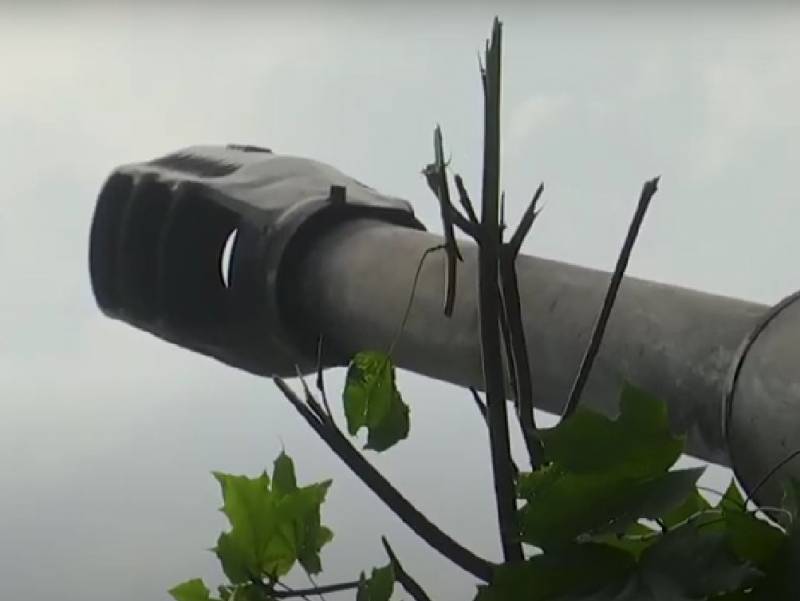 军事记者评论了使用无人机和大炮的相互作用摧毁乌克兰武装部队的美国榴弹炮