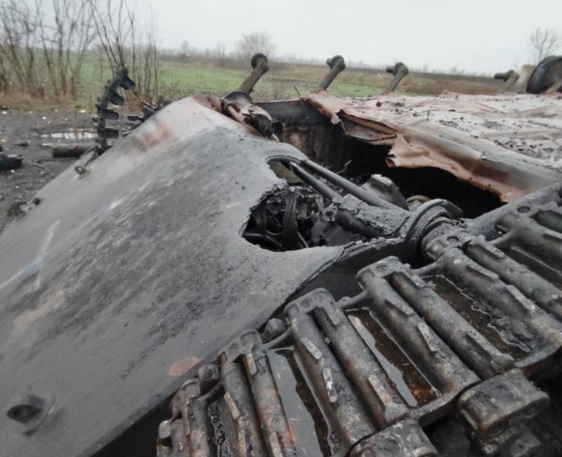 Une voiture blindée ukrainienne a abandonné les blessés après le début du bombardement d'un drone