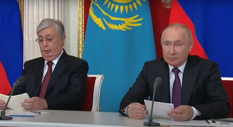 Os líderes da Rússia e do Cazaquistão discutiram a criação de uma "união tripla do gás" com o Uzbequistão