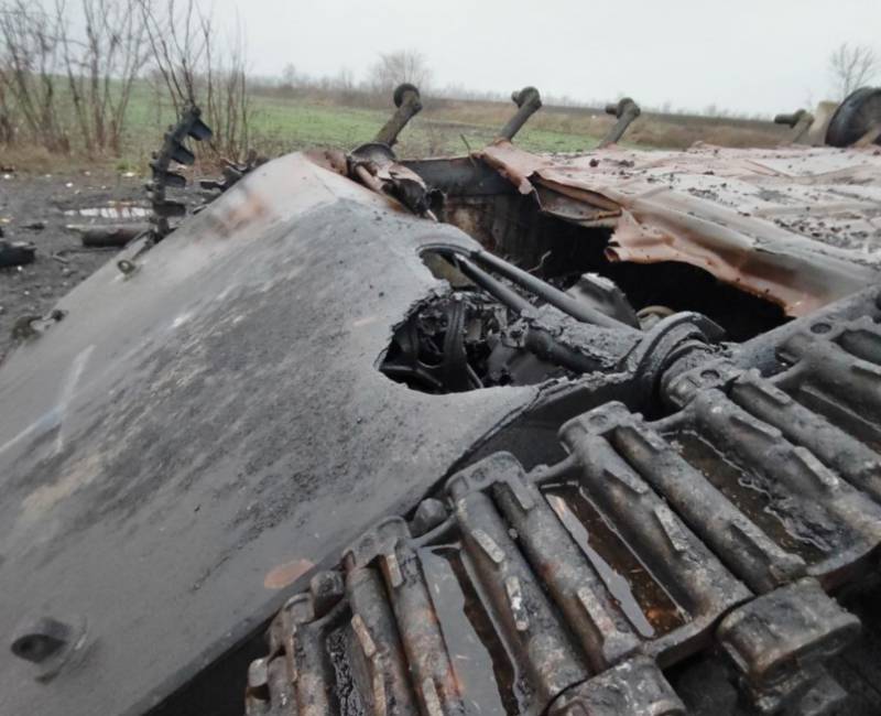 Les troupes russes avec l'artillerie à canon et le TOS "Solntsepyok" ont repoussé les attaques des Forces armées ukrainiennes en direction de Svatovo et Kremennaya