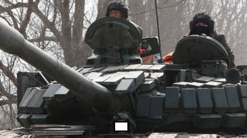 추가된 T-72B1. 동적 보호