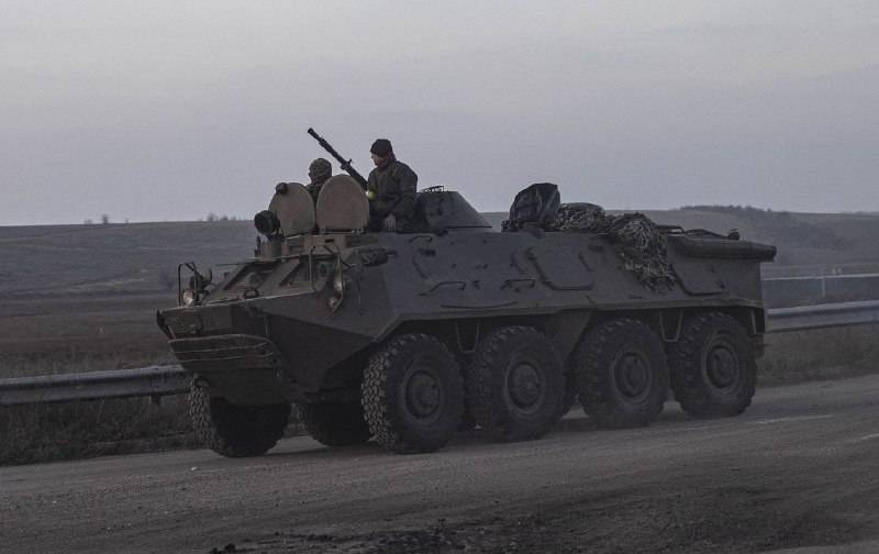 Des véhicules blindés de transport de troupes roumains TAB-71M repérés dans la zone NMD