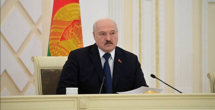 बेलारूस के राष्ट्रपति: संयुक्त राज्य अमेरिका वोलोडा ज़ेलेंस्की को रूस के साथ संवाद स्थापित करने की अनुमति नहीं देता है