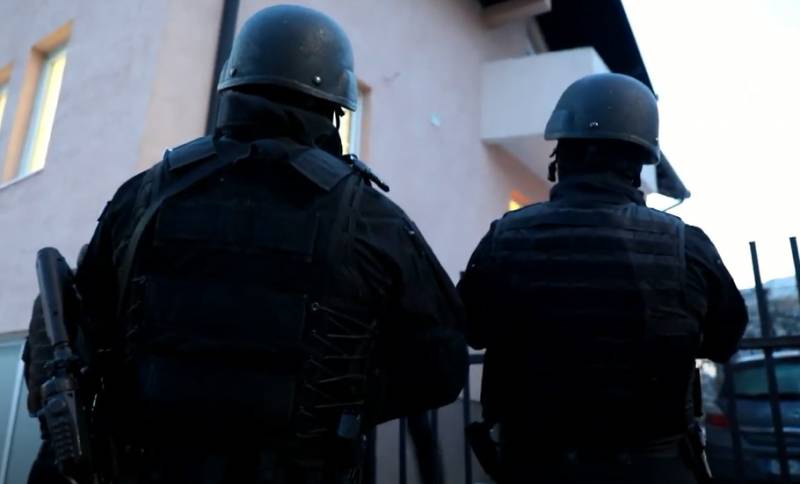 В очередной раз накаляется обстановка на севере Косово, куда стягивается полицейский спецназ