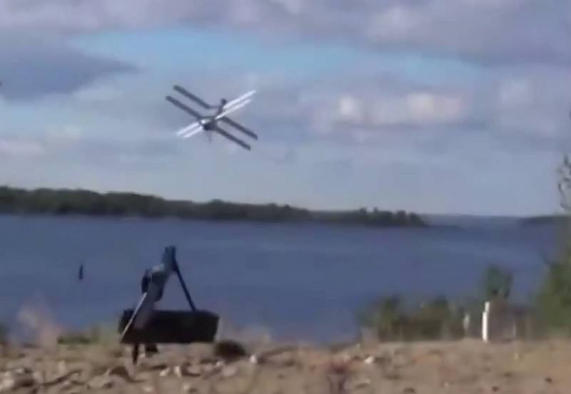UAV Lancet Rusia numpes loro howitzer Amerika M777 ing ngarep Kherson
