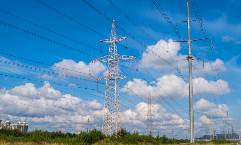 Брянский губернатор: В Климовском районе Брянской области подорвана опора линии электропередачи