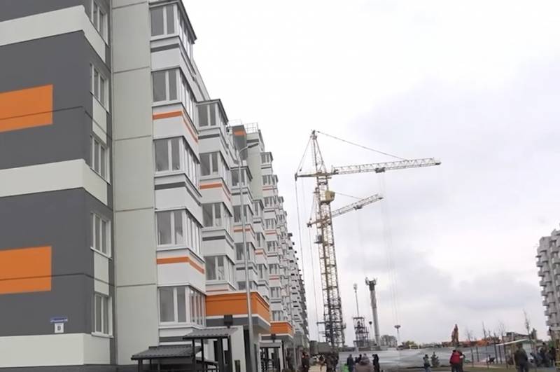 A Mariupol risolvere il problema dei cittadini rimasti senza alloggio